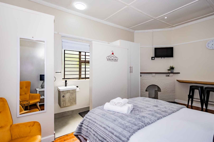 To Let 1 Bedroom Property for Rent in Oakdale Western Cape